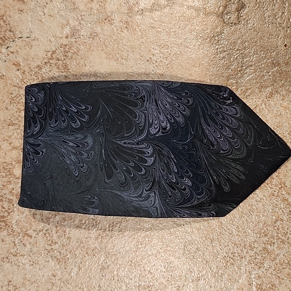 Michael Kensinger Sophisticated Silk Paisley Tie